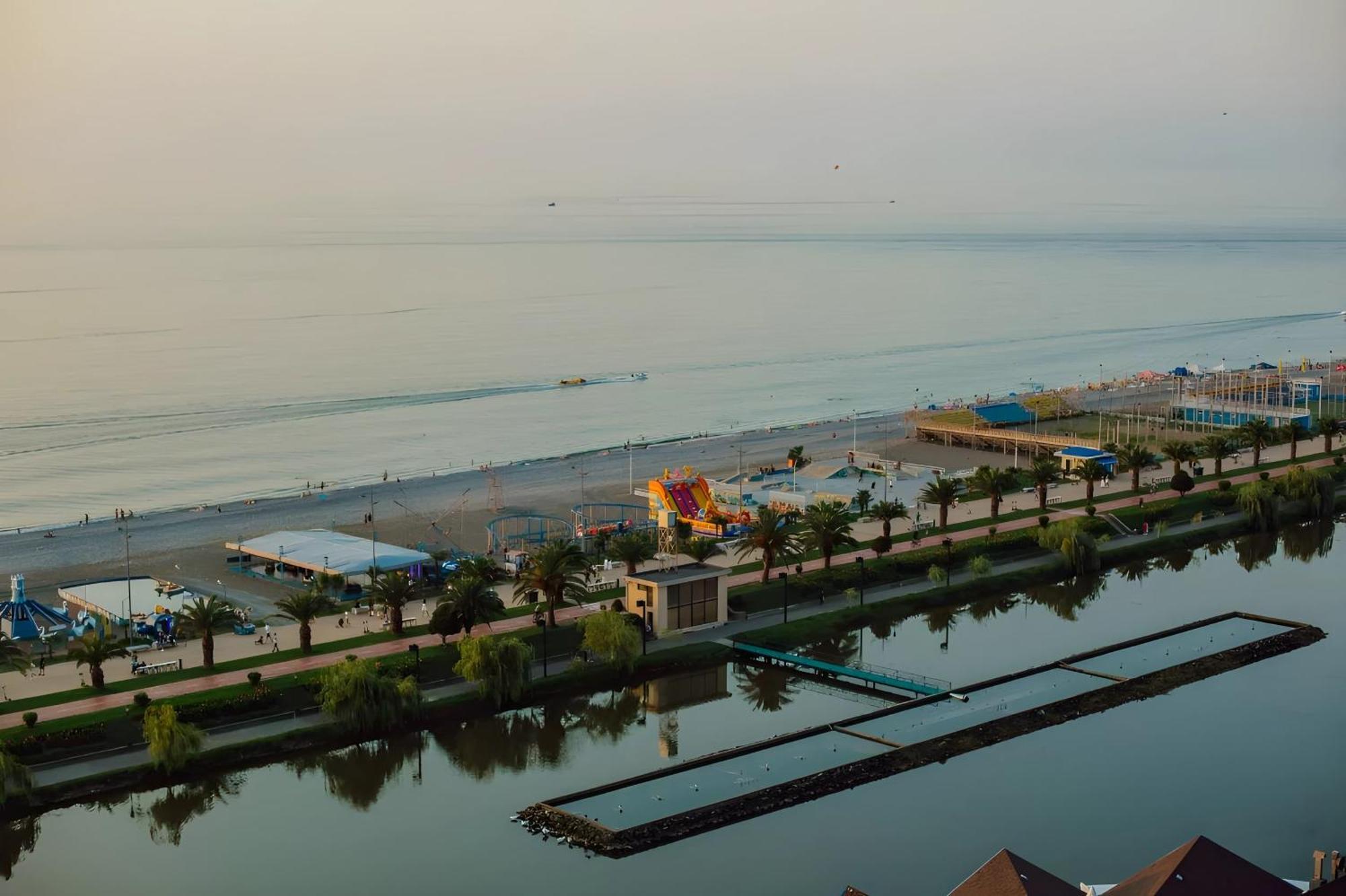 Apartamento View From Above Orbi City Batumi Exterior foto